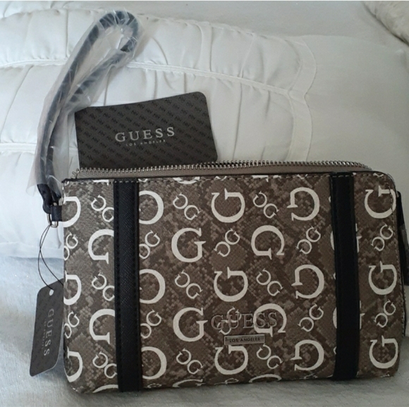 Great Gift! Guess grey nickel faux snakeskin wristlet wallet New - Picture 3 of 7